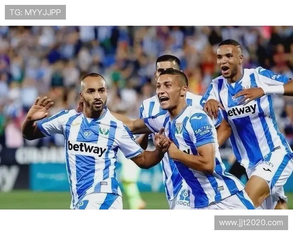 皇马客场胜莱加内斯成功缩小与巴萨积分差距继续追赶榜首