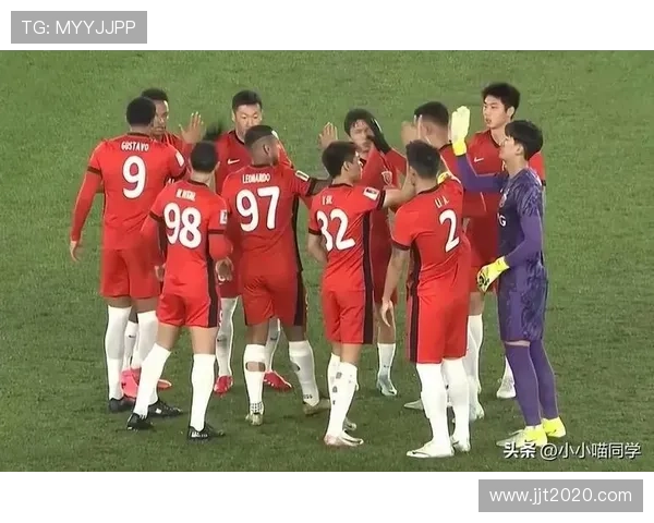 中超赛场关键一球点燃争冠希望球队逆境中重燃夺冠信念